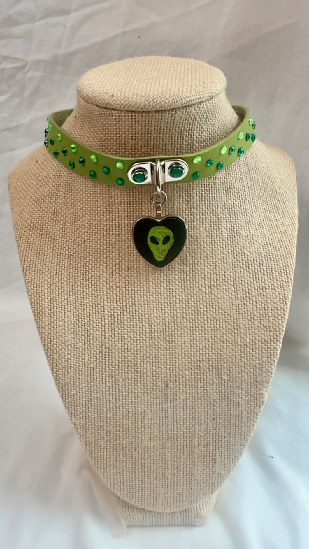 Alien Choker