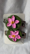 Load image into Gallery viewer, Lily pad Hair Clips
