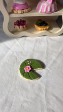 Load image into Gallery viewer, Faux Lily Pad Cookie
