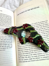 Load image into Gallery viewer, Flower Vine Book Opener
