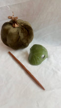 Load image into Gallery viewer, Leaf Hair Stick Barrette
