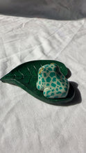 Load image into Gallery viewer, Frog on Leaf Trinket dish
