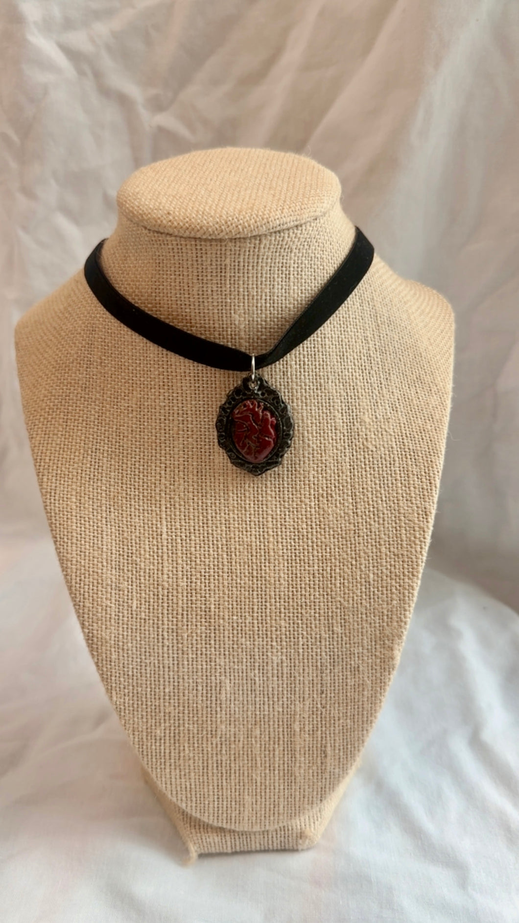 Vintage Heart Velvet Choker