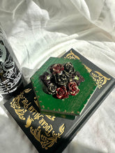 Load image into Gallery viewer, Vintage Flower Trinket Box
