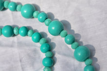 Load image into Gallery viewer, Turquoise Beaded Necklace with Green Shell

