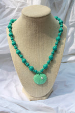 Load image into Gallery viewer, Turquoise Beaded Necklace with Green Shell
