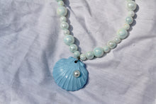 Load image into Gallery viewer, Blue Pearl Beaded Necklace with Blue Seashell
