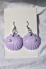Load image into Gallery viewer, Purple Seashell Earrings
