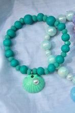 Load image into Gallery viewer, Green Shell Turquoise Beaded Bracelet
