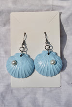 Load image into Gallery viewer, Blue Seashell Earrings
