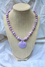 Load image into Gallery viewer, Purple and Pink Beaded Necklace with Purple Seashell
