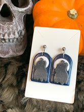 Load image into Gallery viewer, Howlin At The Moon Earrings
