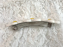 Load image into Gallery viewer, Daisy Barrette
